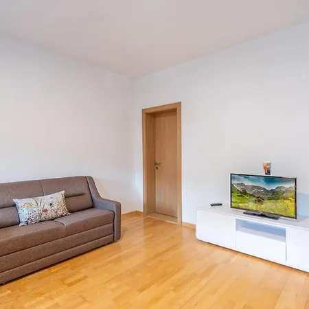 Apartment Stieglerhof Bergrefugium & Kaiblingblick - By Mynests Haus im Ennstal