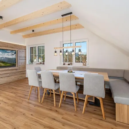 Stieglerhof Bergrefugium & Kaiblingblick - By Mynests Apartment