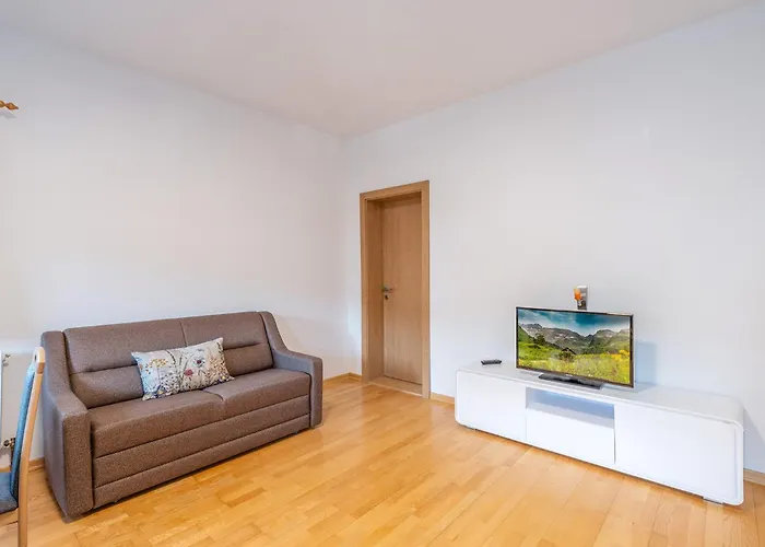 Apartment Stieglerhof Bergrefugium & Kaiblingblick - By Mynests Haus im Ennstal